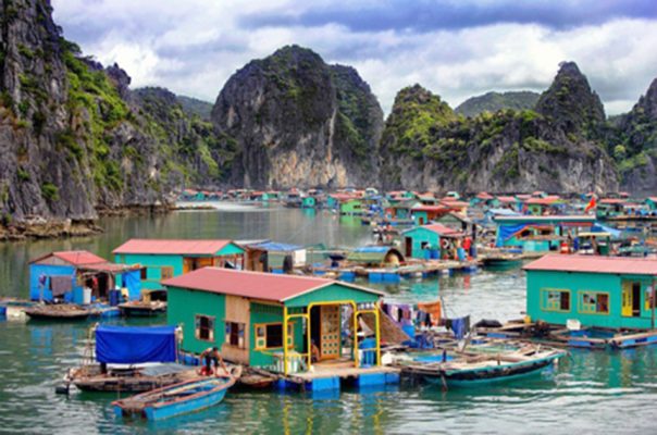 Cua Van fishing village