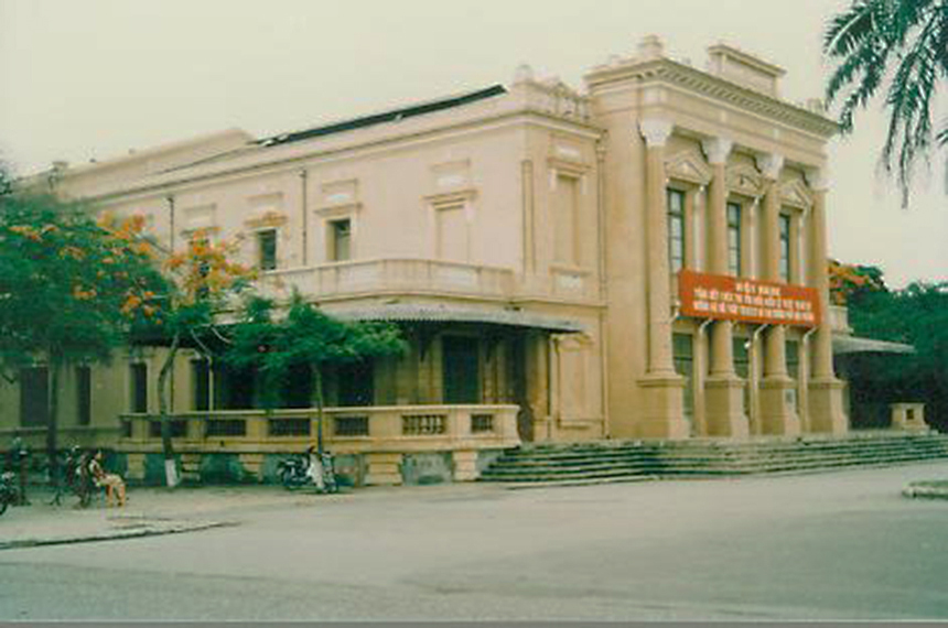 Hai phong opera house 1