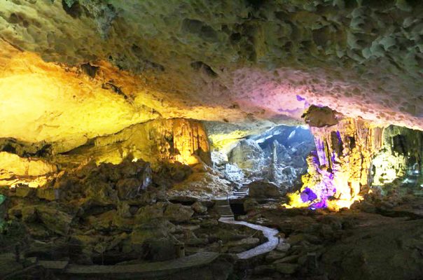 Suprise cave Ha long bay